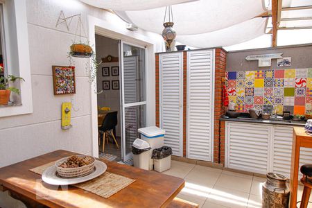 Casa de condomínio à venda com 220m², 4 quartos e 4 vagasÁrea Gourmet