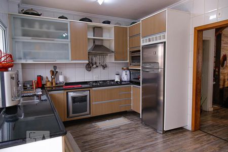 Casa de condomínio à venda com 220m², 4 quartos e 4 vagasCozinha