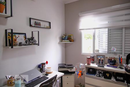 Casa de condomínio à venda com 220m², 4 quartos e 4 vagasQuarto 2