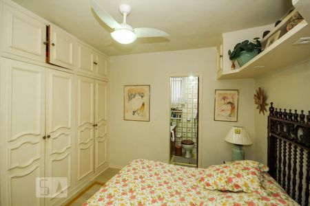 Apartamento à venda com 250m², 4 quartos e 2 vagasQuarto 4 - Suite