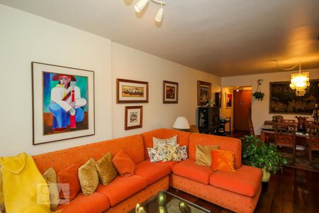 Apartamento à venda com 250m², 4 quartos e 2 vagasSala