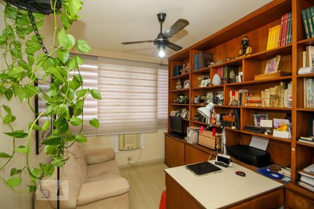 Apartamento à venda com 250m², 4 quartos e 2 vagasQuarto 1