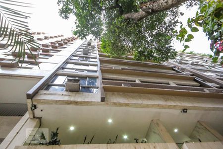 Apartamento à venda com 250m², 4 quartos e 2 vagasFachada 