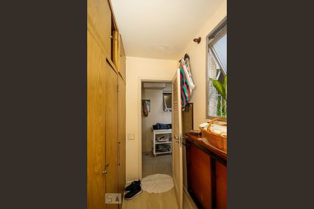 Apartamento à venda com 250m², 4 quartos e 2 vagasQuarto de Serviço