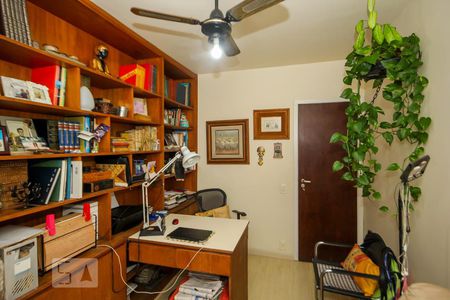 Apartamento à venda com 250m², 4 quartos e 2 vagasQuarto 1