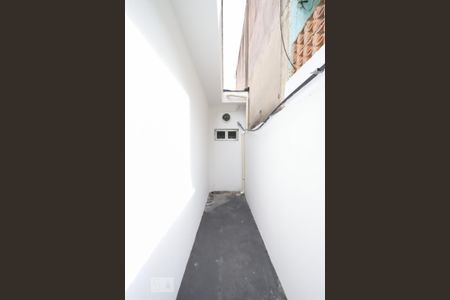 Casa à venda com 70m², 2 quartos e sem vagaQuintal