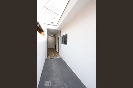 Casa à venda com 70m², 2 quartos e sem vagaQuintal