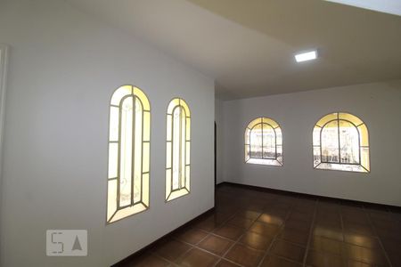 Sala de casa para alugar com 3 quartos, 155m² em Rudge Ramos, São Bernardo do Campo