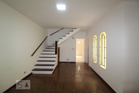 Sala de casa para alugar com 3 quartos, 155m² em Rudge Ramos, São Bernardo do Campo