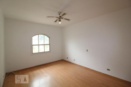 Quarto 1 suite de casa para alugar com 3 quartos, 155m² em Rudge Ramos, São Bernardo do Campo