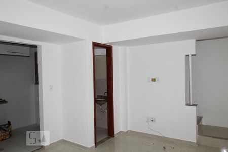 Sala de casa à venda com 2 quartos, 63m² em Quintino Bocaiúva, Rio de Janeiro