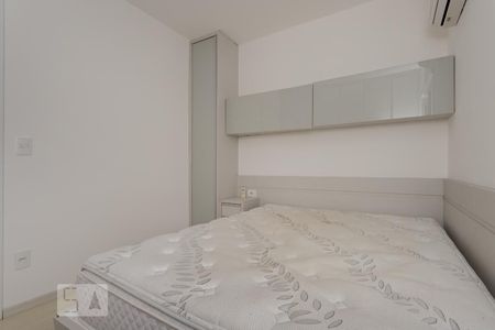 Apartamento para alugar com 70m², 2 quartos e 2 vagasQuarto