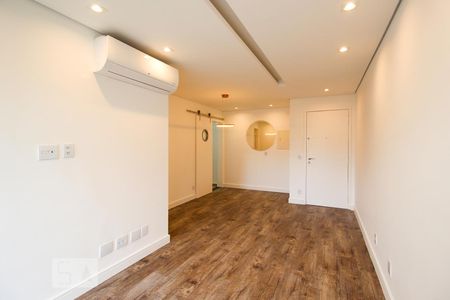 Apartamento para alugar com 80m², 2 quartos e 2 vagasSala