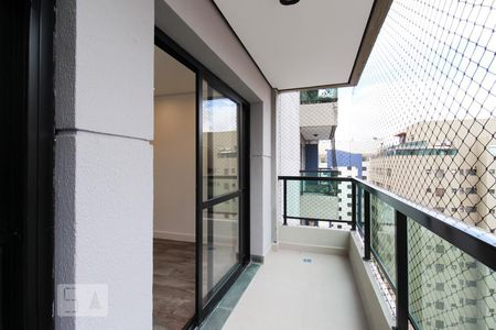 Apartamento para alugar com 80m², 2 quartos e 2 vagasVaranda 