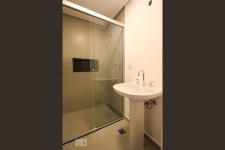 Apartamento para alugar com 80m², 2 quartos e 2 vagasBanheiro 