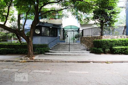 Apartamento para alugar com 80m², 2 quartos e 2 vagasFachada