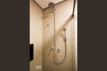 Apartamento para alugar com 80m², 2 quartos e 2 vagasBanheiro 