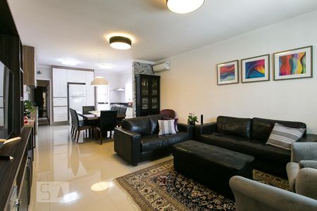 Casa 1 - Sala de casa à venda com 4 quartos, 260m² em Cidade Mãe do Céu, São Paulo