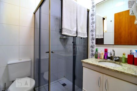 Banheiro da Suíte de casa à venda com 2 quartos, 230m² em Parque Oratorio, Santo André