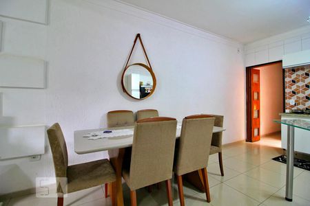 Sala de casa à venda com 2 quartos, 230m² em Parque Oratorio, Santo André