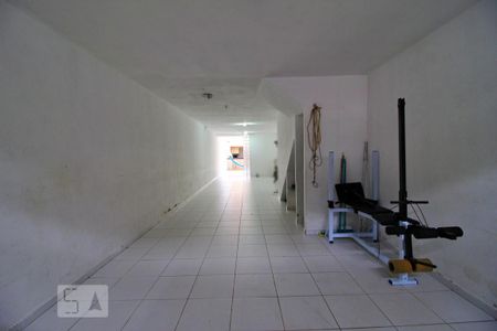 Garagem de casa à venda com 2 quartos, 230m² em Parque Oratorio, Santo André