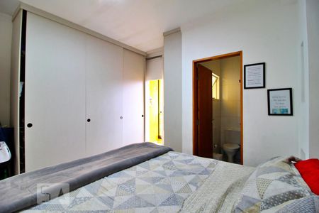 Quarto Suíte de casa à venda com 2 quartos, 230m² em Parque Oratorio, Santo André