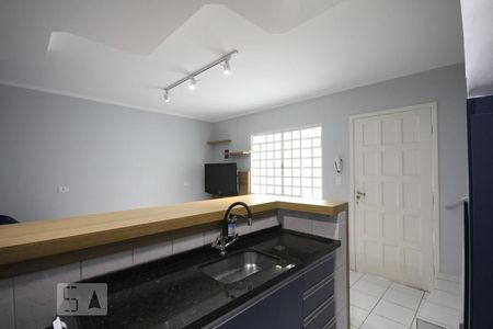 Cozinha de apartamento para alugar com 1 quarto, 50m² em Vila São José, São Paulo