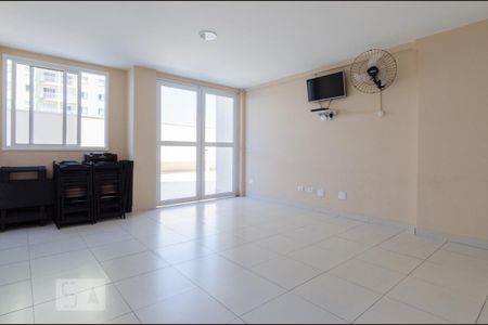 Apartamento para alugar com 57m², 2 quartos e 1 vagaÁrea comum - Salão de festas