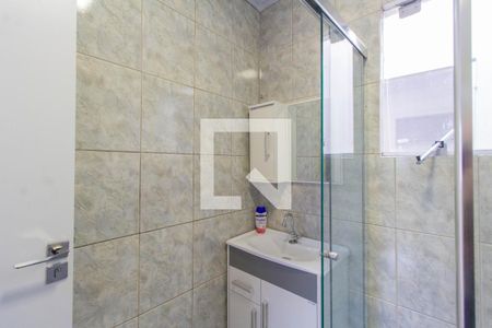 Casa à venda com 130m², 3 quartos e 2 vagasBanheiro