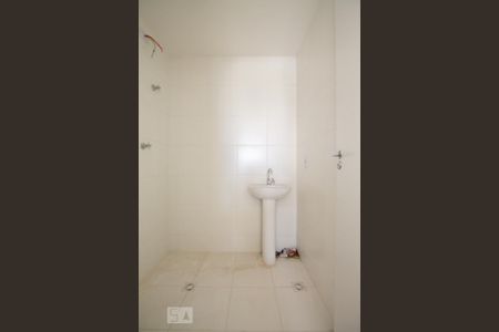 Apartamento à venda com 39m², 2 quartos e 1 vaga Apartamento à venda com 39m², 2 quartos e 1 vagaBanheiro
