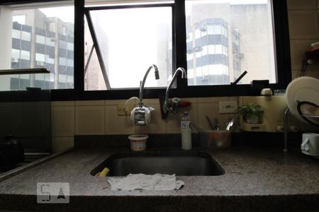 Apartamento para alugar com 98m², 3 quartos e 1 vagaPia da cozinha