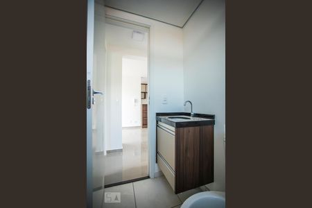 Apartamento para alugar com 48m², 2 quartos e 1 vaga Apartamento para alugar com 48m², 2 quartos e 1 vagaBanheiro