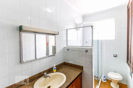 Banheiro de casa à venda com 3 quartos, 200m² em Campo Belo, São Paulo
