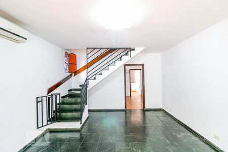 Sala de casa à venda com 3 quartos, 200m² em Campo Belo, São Paulo