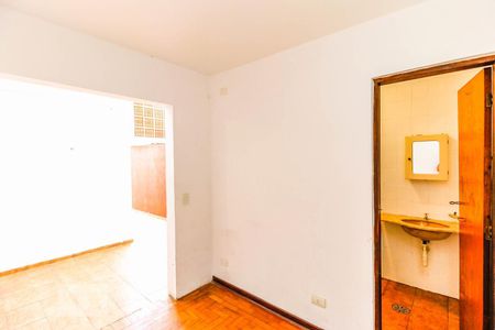 Casa à venda com 200m², 3 quartos e 2 vagas Casa à venda com 200m², 3 quartos e 2 vagasQuarto de Serviço