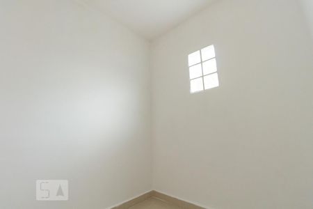 Casa para alugar com 65m², 2 quartos e sem vaga Casa para alugar com 65m², 2 quartos e sem vagaCloset do quarto