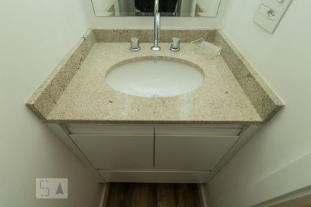 Studio para alugar com 30m², 1 quarto e 1 vaga Studio para alugar com 30m², 1 quarto e 1 vagaBanheiro