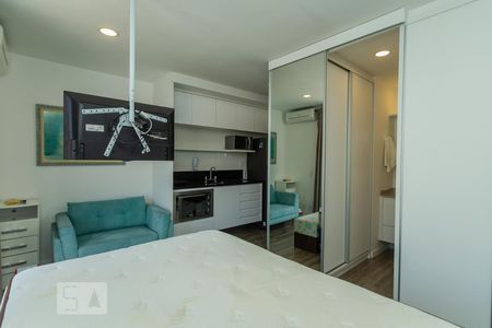 Studio para alugar com 30m², 1 quarto e 1 vaga Studio para alugar com 30m², 1 quarto e 1 vagaStudio