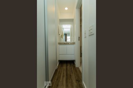 Studio para alugar com 30m², 1 quarto e 1 vaga Studio para alugar com 30m², 1 quarto e 1 vagaBanheiro