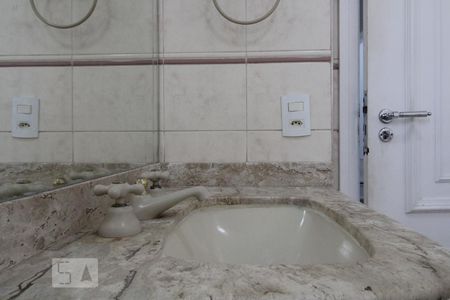 Apartamento à venda com 350m², 4 quartos e 5 vagasPia da suíte