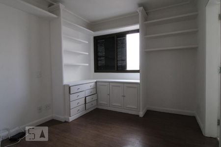 Apartamento à venda com 350m², 4 quartos e 5 vagasSuíte 3