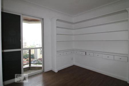 Apartamento à venda com 350m², 4 quartos e 5 vagasSuíte 2