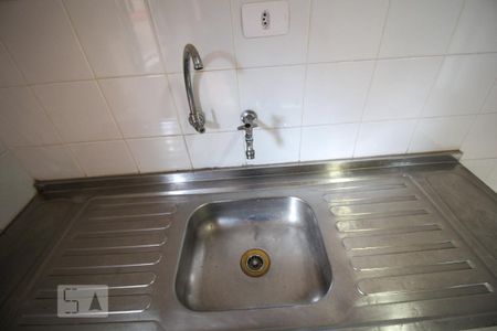 Casa para alugar com 60m², 1 quarto e sem vaga Casa para alugar com 60m², 1 quarto e sem vagaCozinha - Torneira