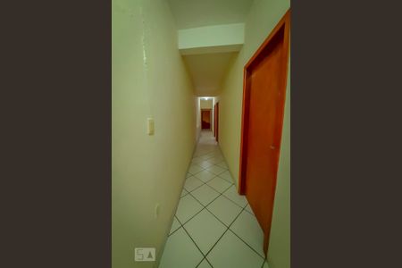 Casa à venda com 137m², 3 quartos e 6 vagasCorredor