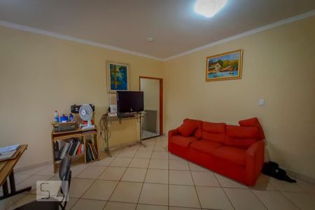 Casa à venda com 137m², 3 quartos e 6 vagasSala 3 Escritório