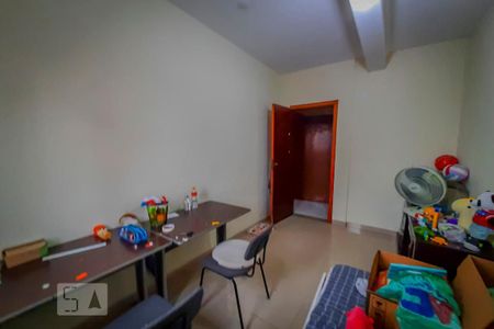Casa à venda com 137m², 3 quartos e 6 vagasQuarto 2