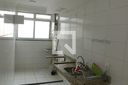 Cozinha e Área de Serviço de apartamento para alugar com 2 quartos, 66m² em Vila Avelina, Nova Iguaçu