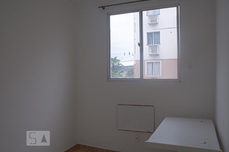 Quarto 2 de apartamento para alugar com 2 quartos, 66m² em Vila Avelina, Nova Iguaçu