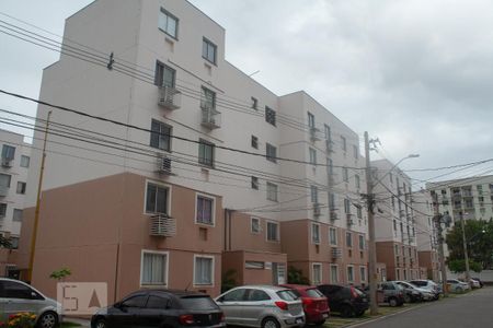 Apartamento para alugar com 66m², 2 quartos e 1 vaga Apartamento para alugar com 66m², 2 quartos e 1 vagaFachada do bloco