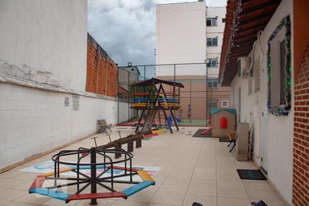 Apartamento para alugar com 66m², 2 quartos e 1 vaga Apartamento para alugar com 66m², 2 quartos e 1 vagaÁrea Comum - Playground